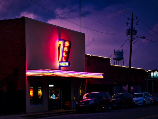 De frisse charme van coraline: kleur in huis en op het scherm