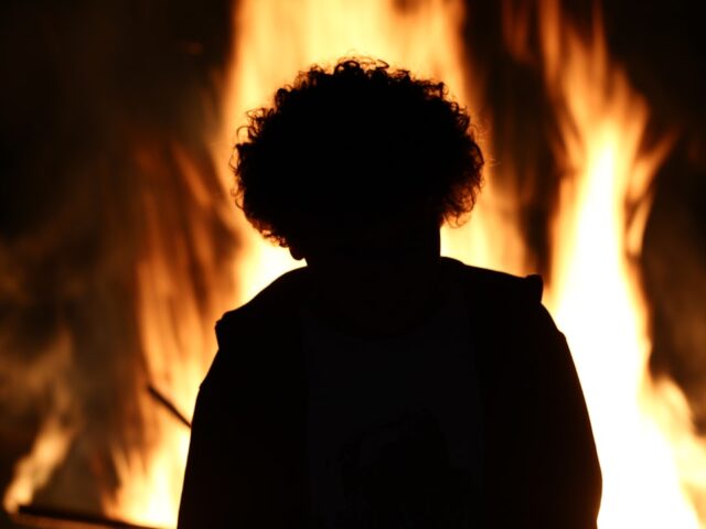 Taper fade krullen: De frisse haartrend voor mannen met krullen